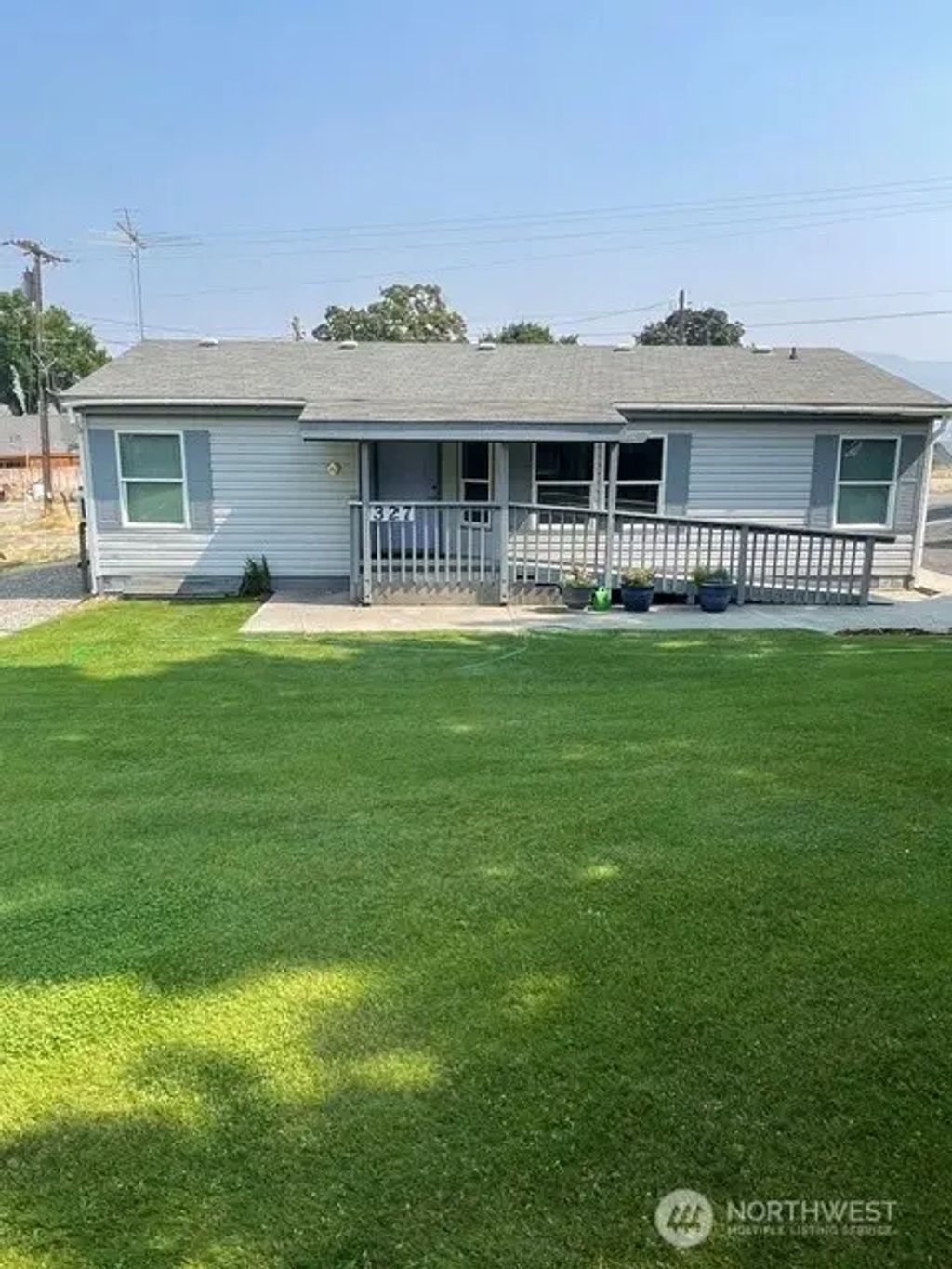 327 Beach Street, Pateros