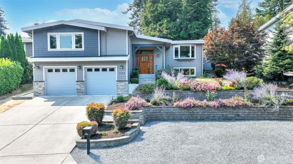 1703 128th Avenue Se, Bellevue