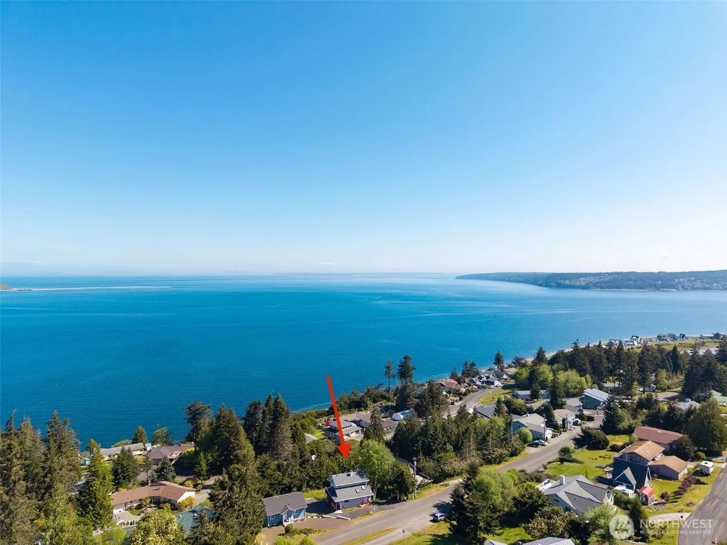 320 North Street, Sequim