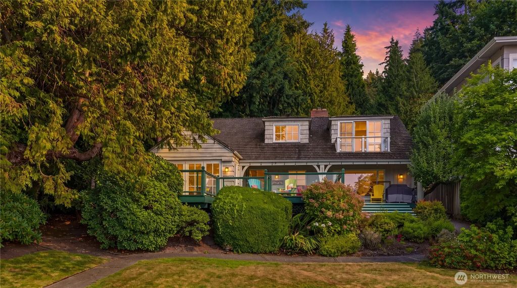 13823 62nd Avenue Ne, Kirkland