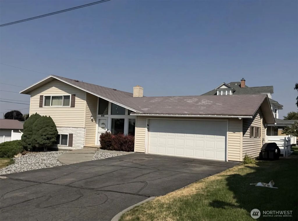 615 Se Mitchum Street, Wilbur