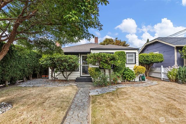 8337 27th Avenue Nw, Seattle