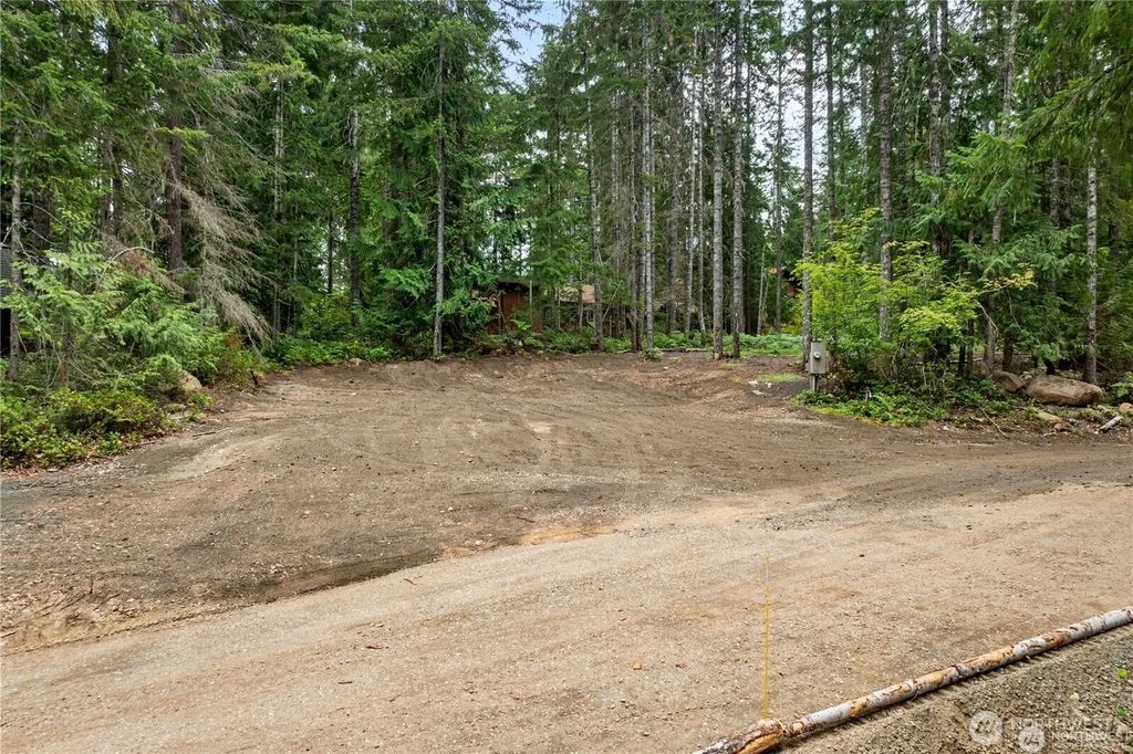 1291 N Potlatch Drive, Hoodsport