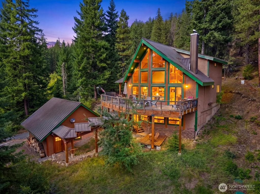 301 Carillon Cove Drive, Ronald