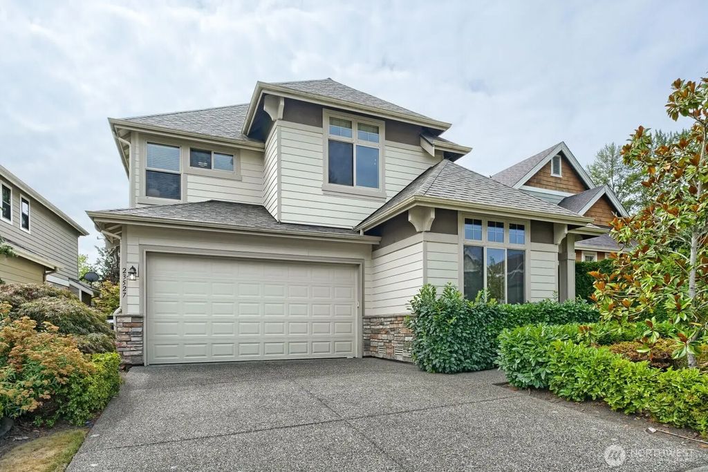 23527 Ne 13th Place, Sammamish