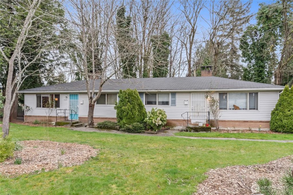 9626 Renton Avenue S B, Seattle