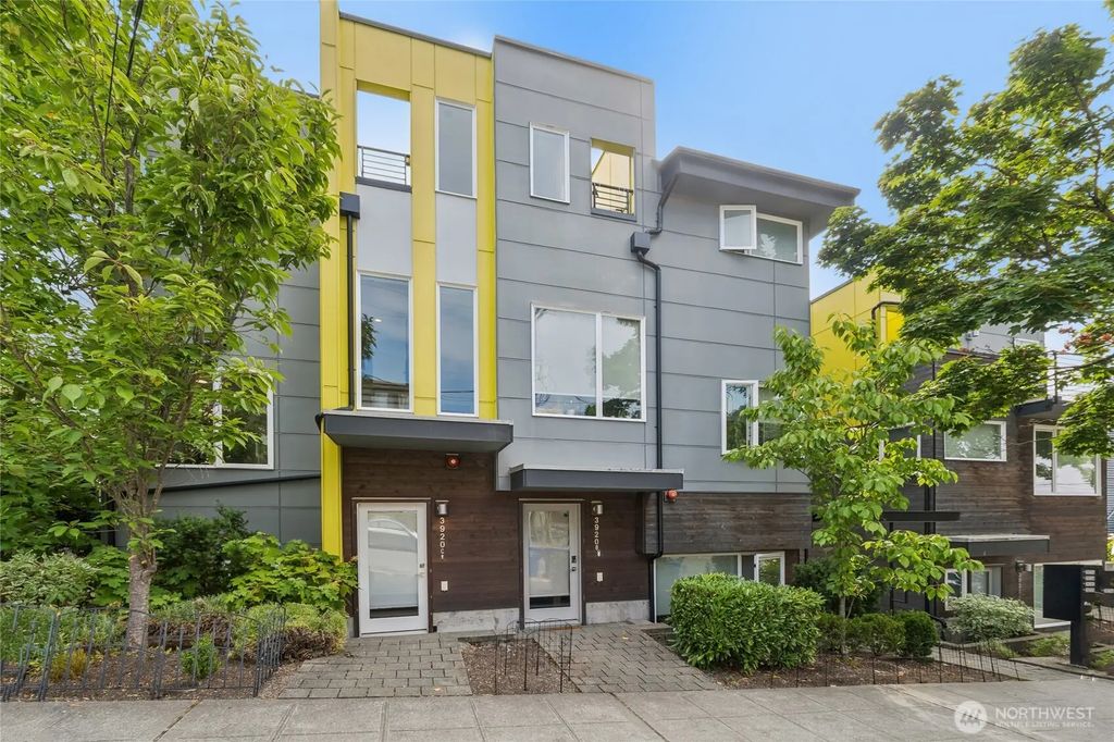 3920 1st Avenue Ne C, Seattle