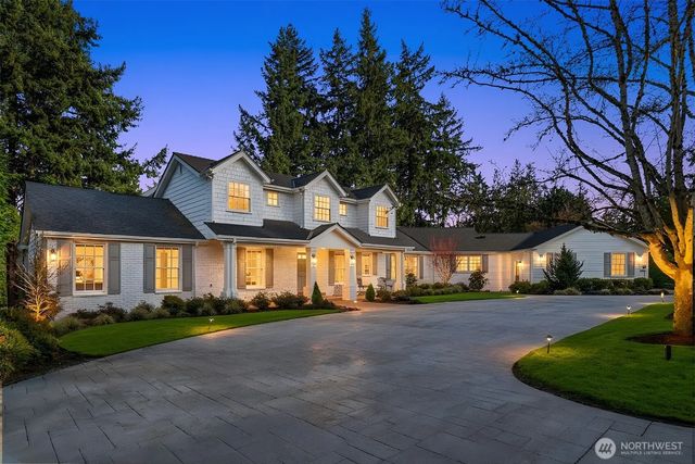2242 79th Avenue Ne, Medina