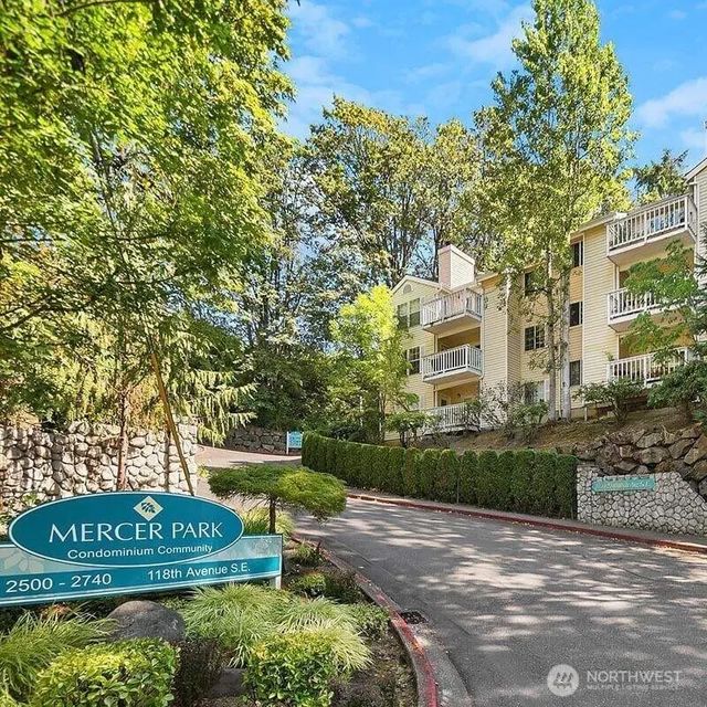 2540 118th Avenue Se 202, Bellevue
