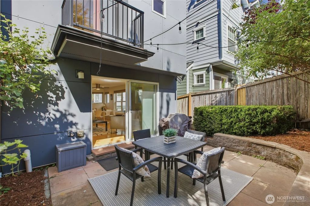 1114 29th Avenue S A, Seattle