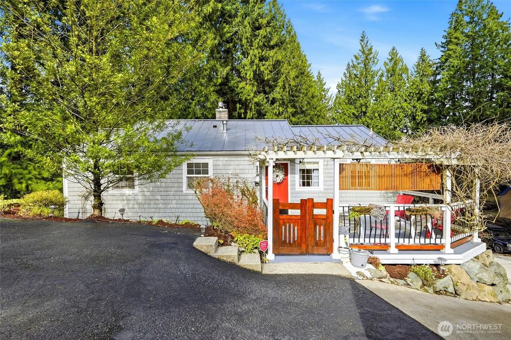 16714 Se Newport Way, Bellevue