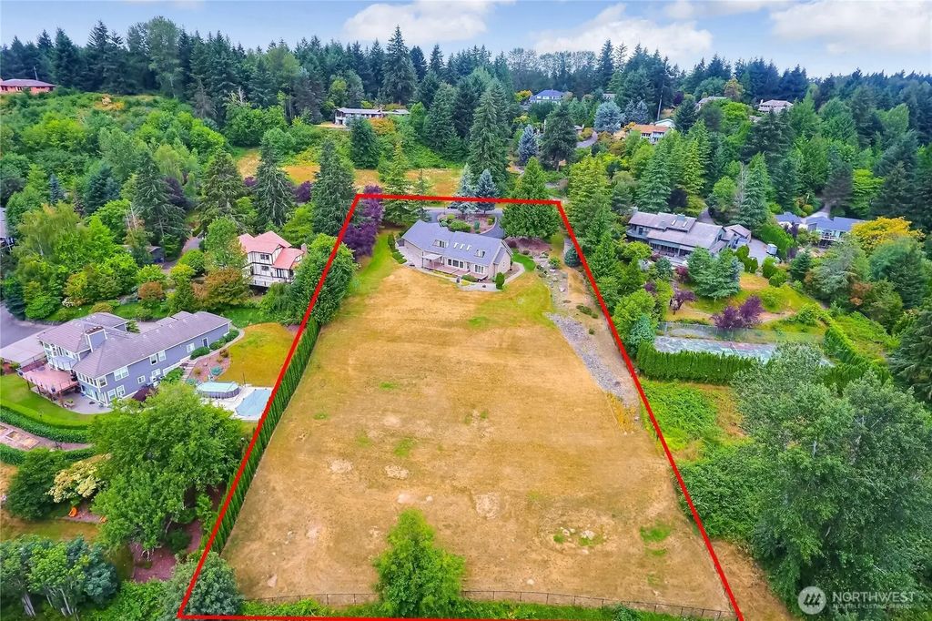 14801 136th Avenue E, Puyallup