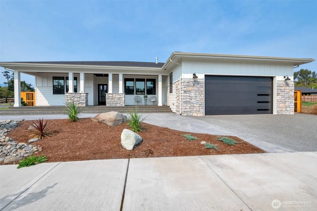11 Dover Lane, Sequim
