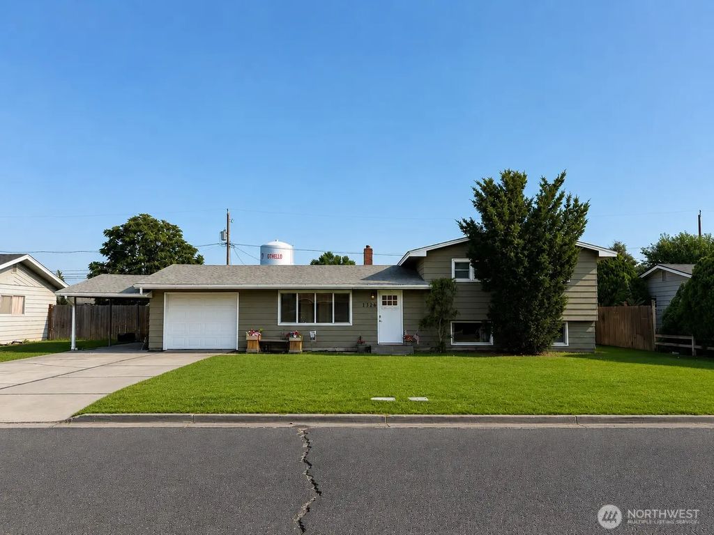 1326 E Elm Street, Othello