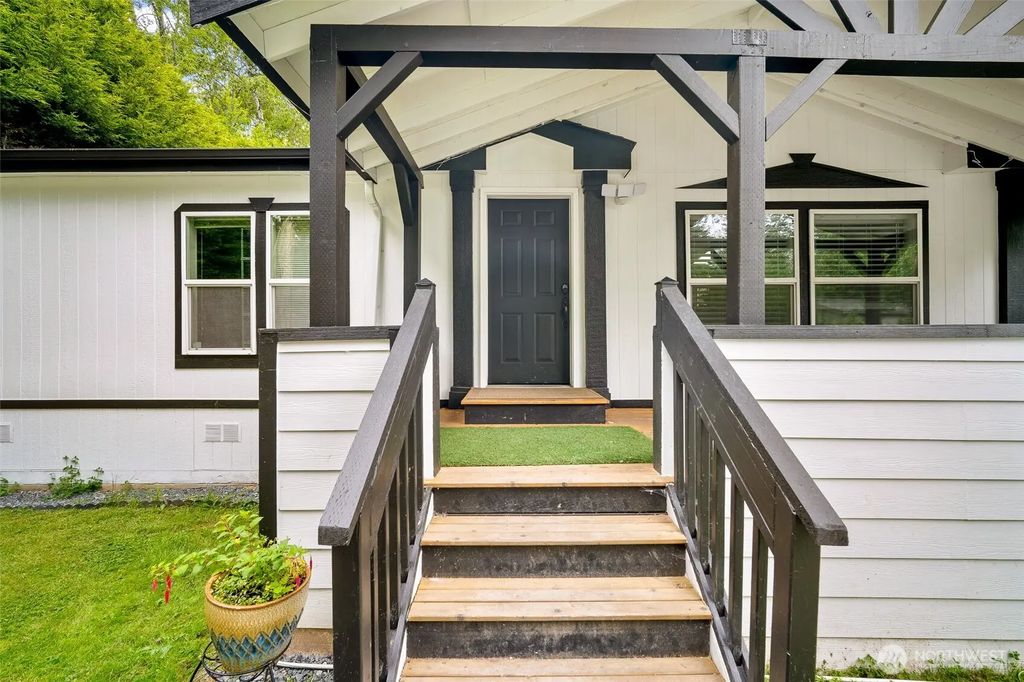 7868 Crocket Road, Blaine
