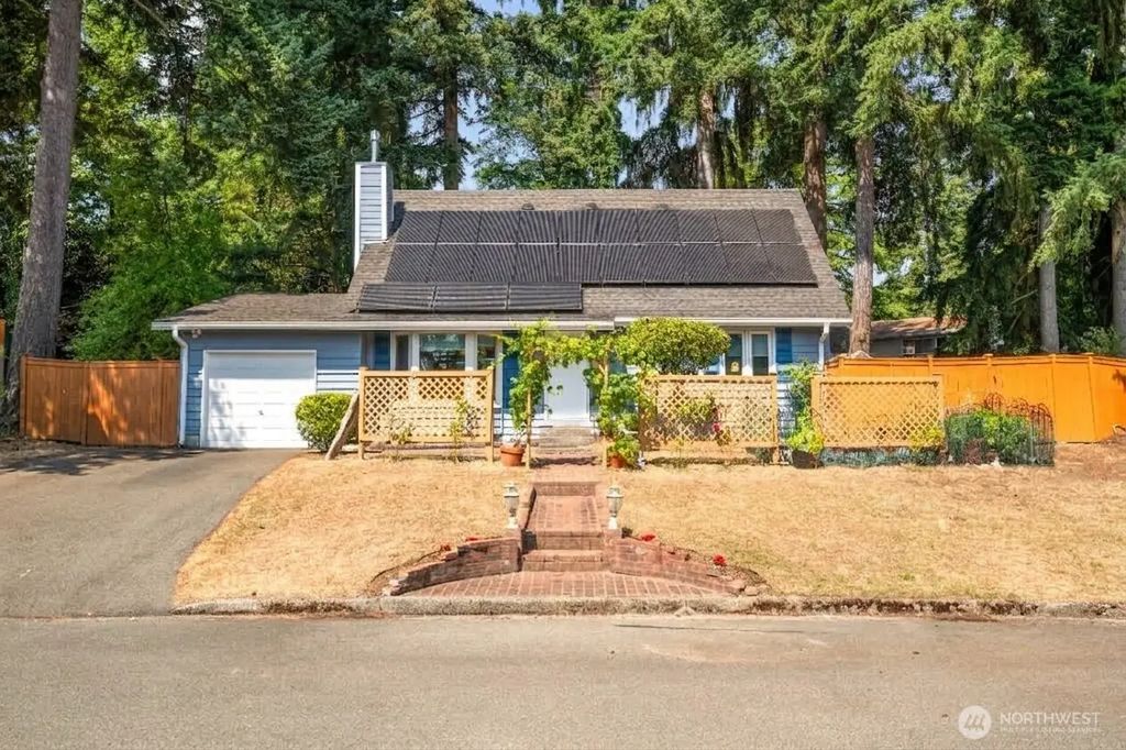 12086 Ne 137th Court, Kirkland