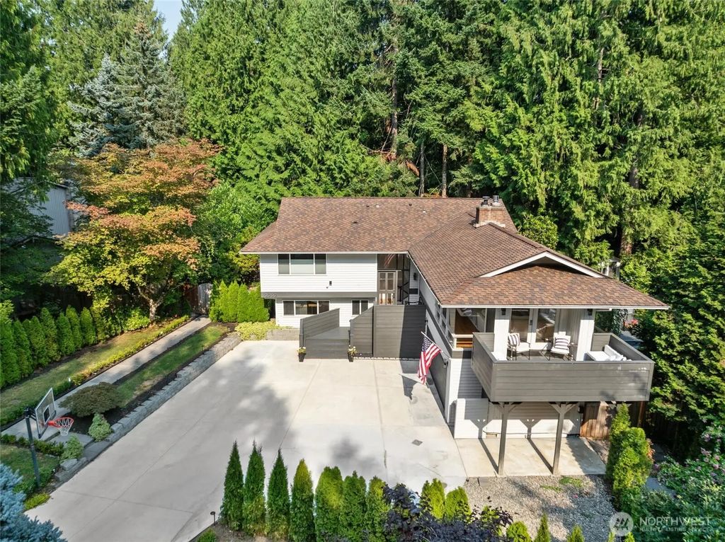 2202 Sahalee Drive E, Sammamish