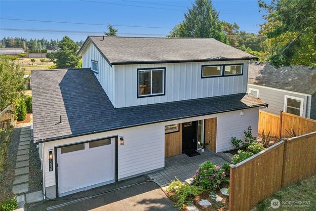12038 N Park Avenue N, Seattle
