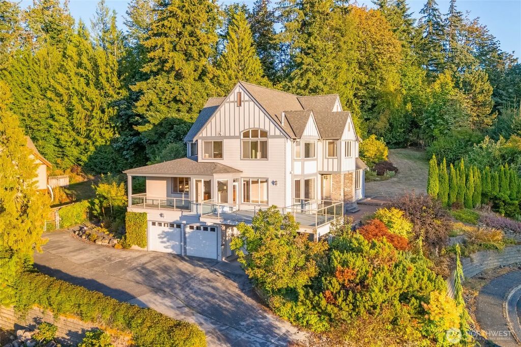 1015 Lone Tree Court, Bellingham