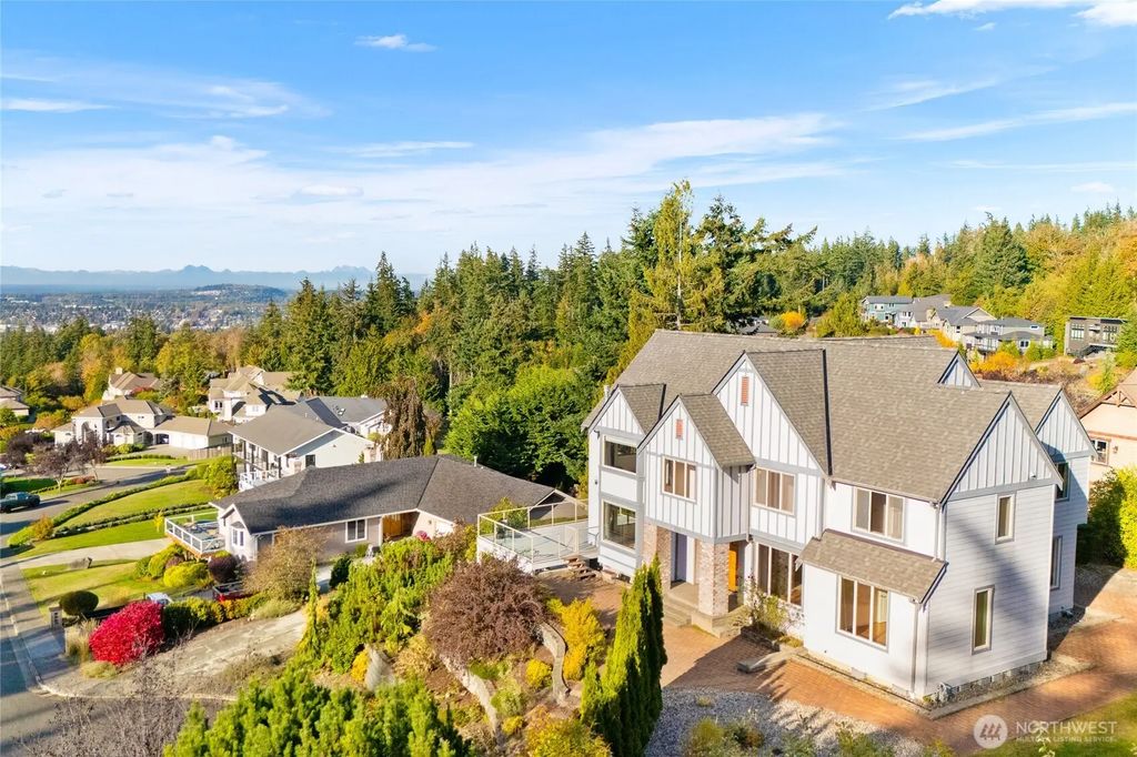1015 Lone Tree Court, Bellingham