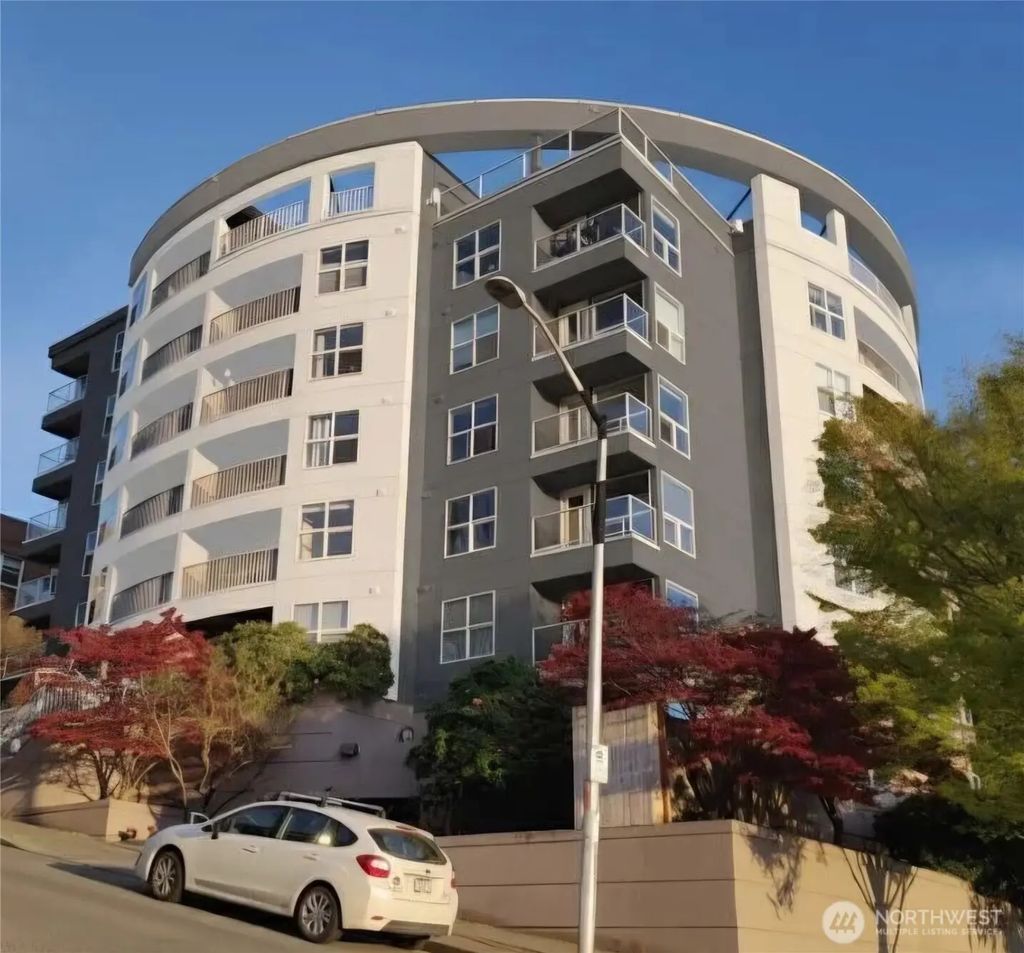 530 Melrose Avenue E 705, Seattle