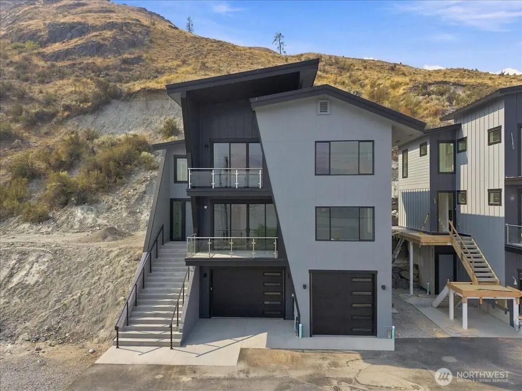 1891 W Prospect Street, Chelan