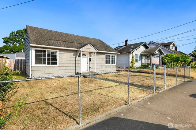 346 Pelly Avenue N, Renton