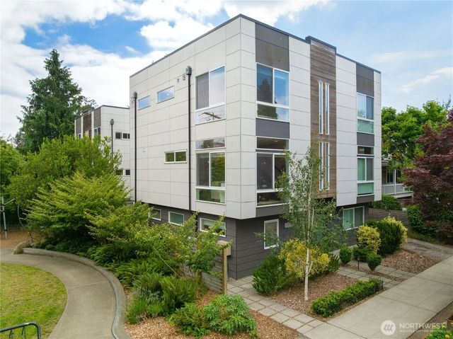 1707 Nw 63rd Street A, Seattle