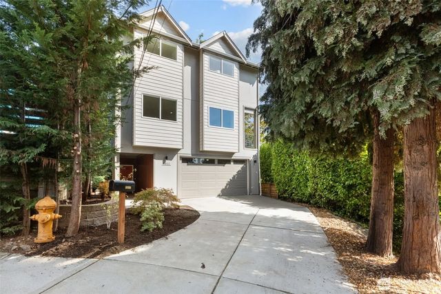 4812 S Frontenac Street, Seattle