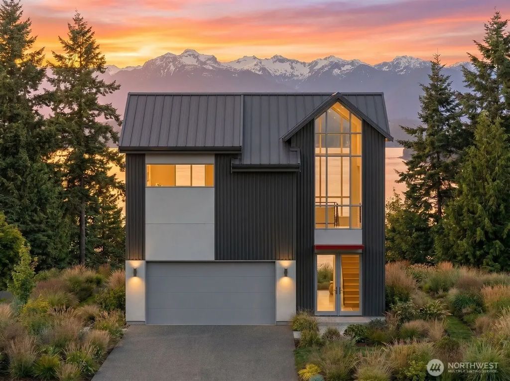 5211 Sw Jacobsen Road, Seattle