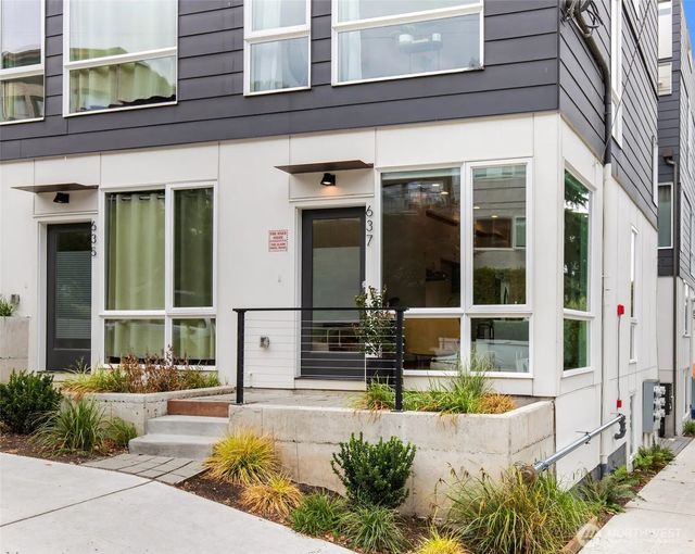 637 13th Avenue E, Seattle