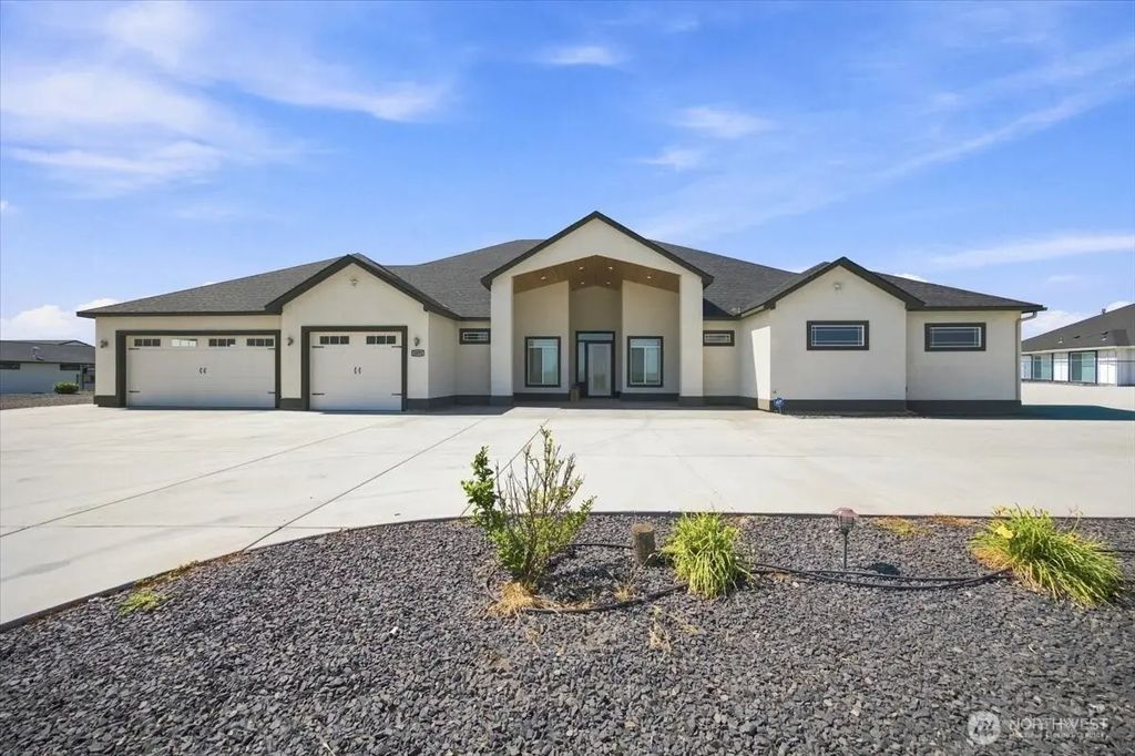 2075 Fraser Dr, Pasco