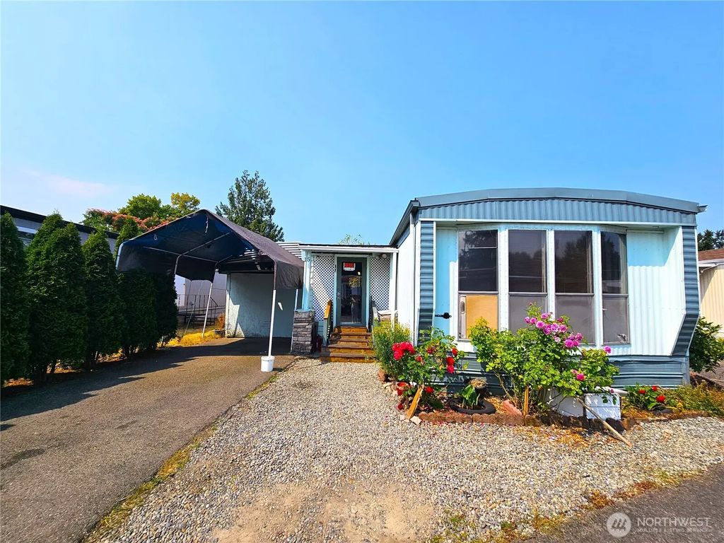 159 136th Street S 15, Tacoma