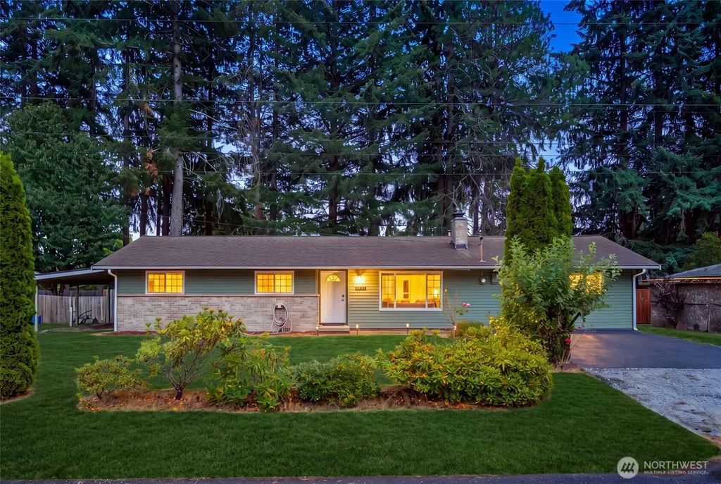 2402 Larch Se, Lacey