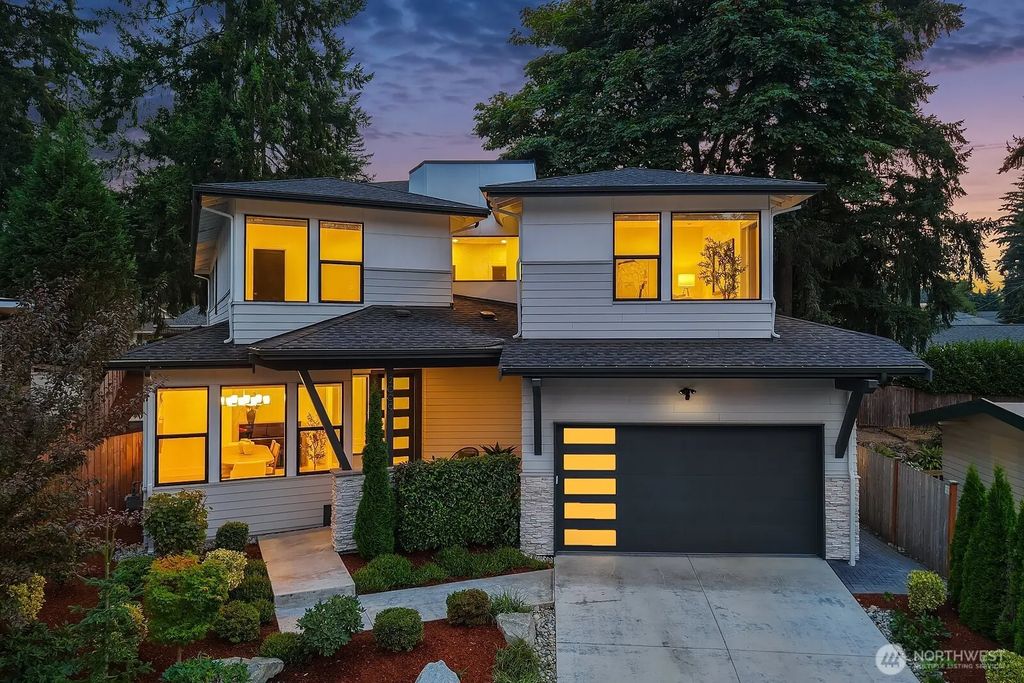2009 166th Place Ne, Bellevue