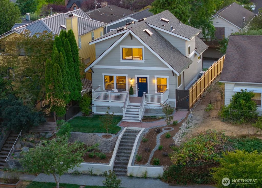 7717 2nd Avenue Ne, Seattle