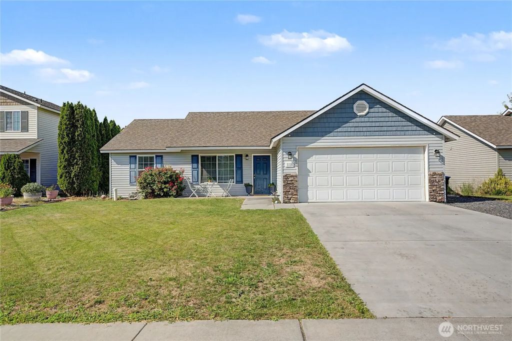 1118 W Luta Street, Moses Lake