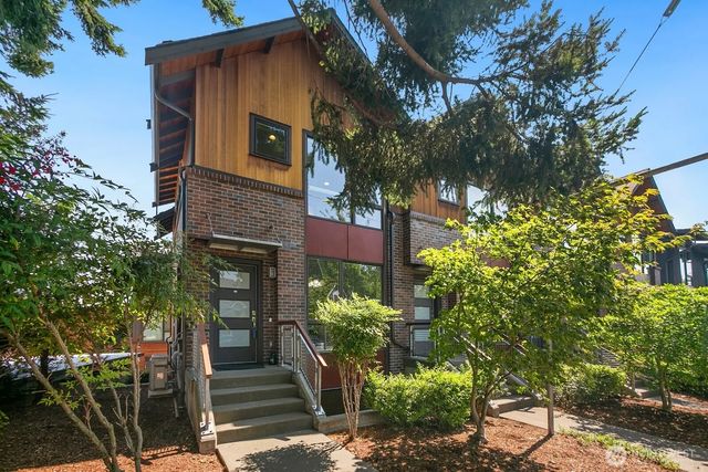 6542 32nd Avenue Ne A, Seattle