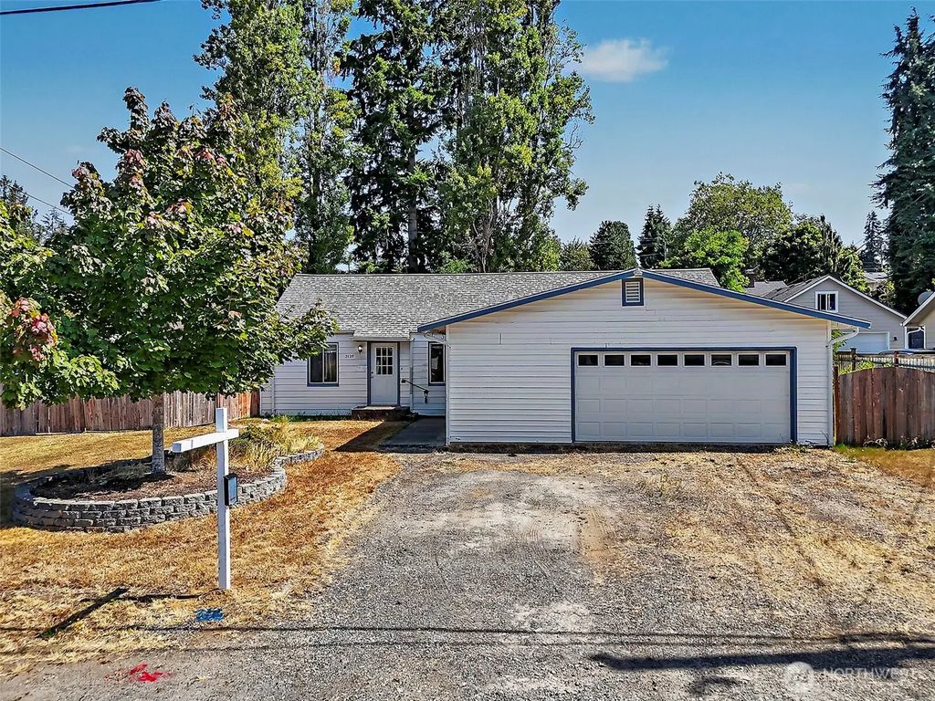 3125 Oas Drive W, University Place