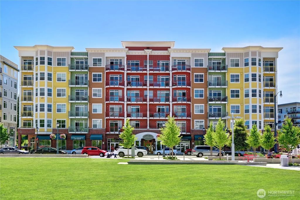 16141 Cleveland Street 213, Redmond