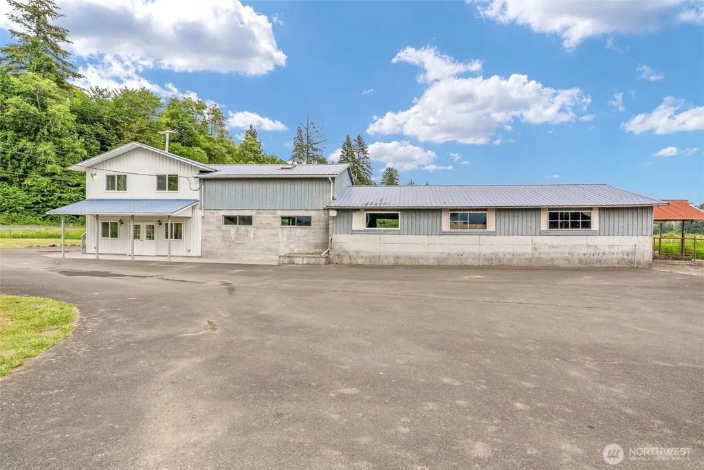 957 W State Route 4, Cathlamet