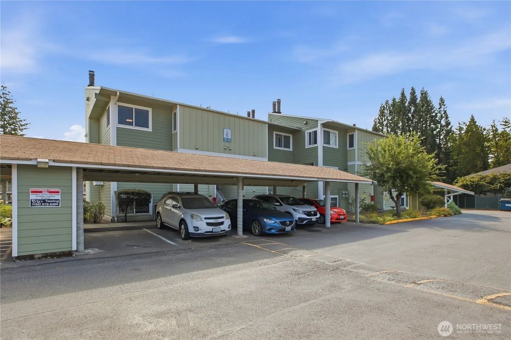 22240 24th Avenue S E38, Des Moines