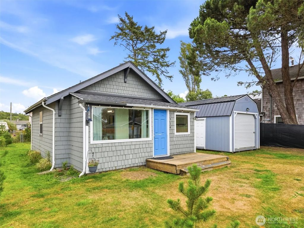 1514 N Oregon Avenue, Long Beach
