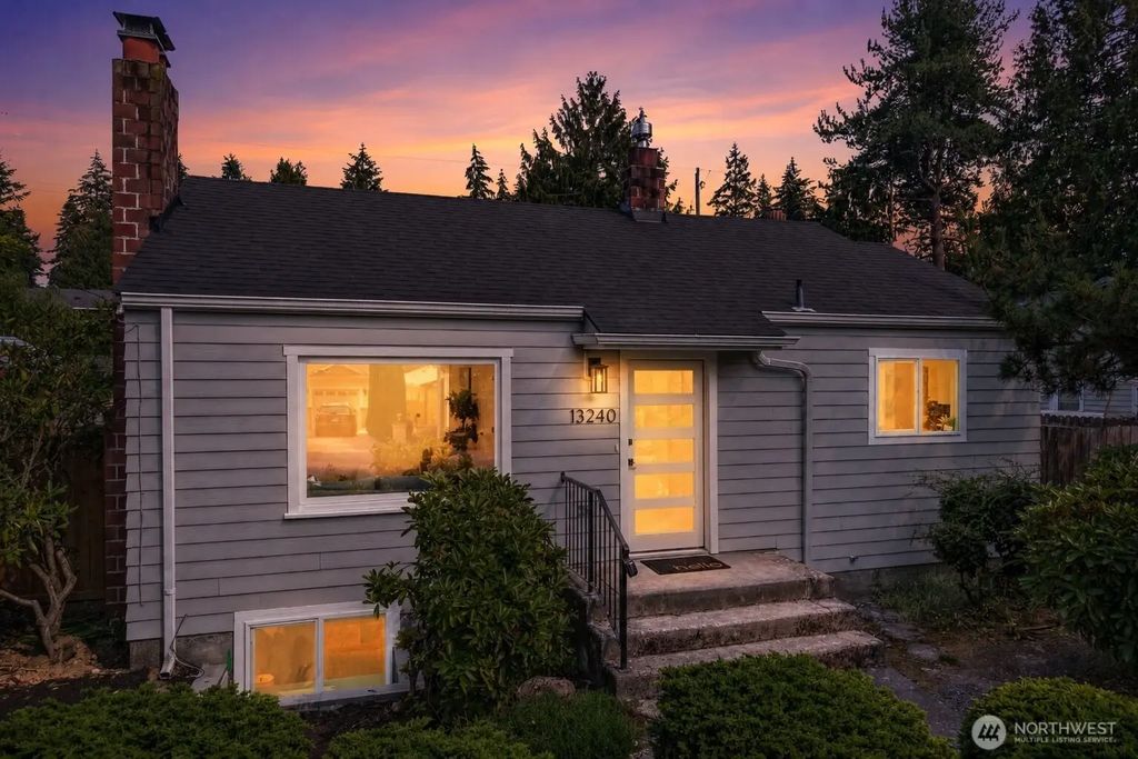 13240 3rd Avenue Nw, Seattle