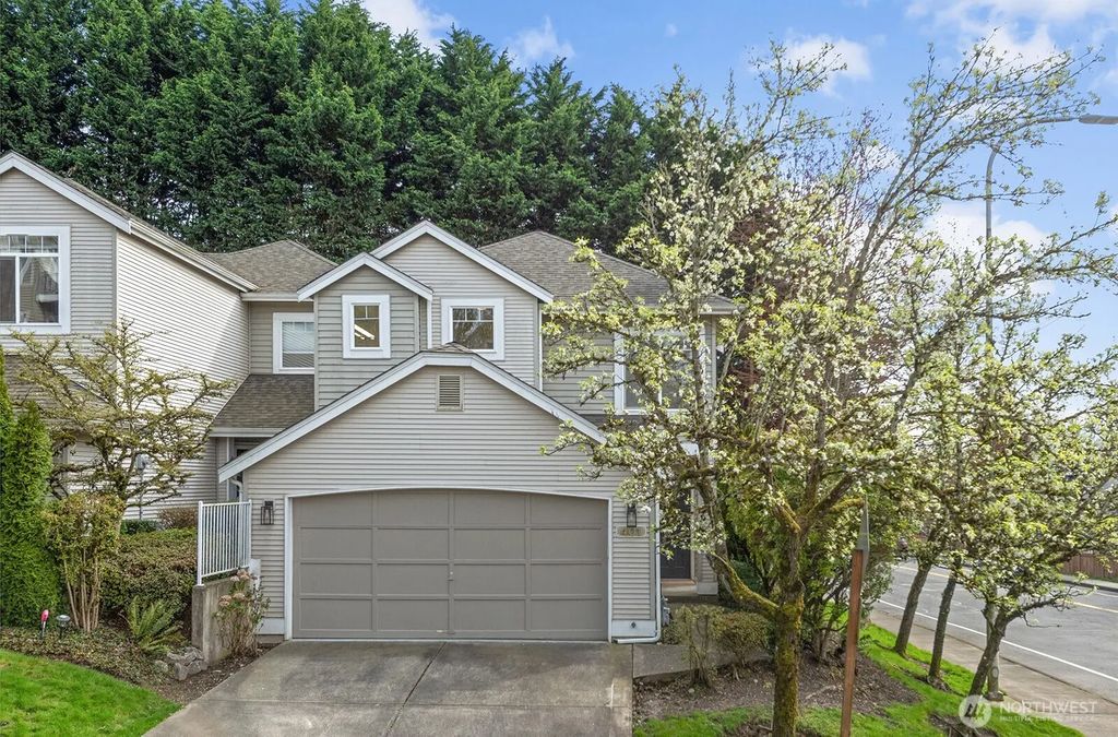 401 S 51st Court, Renton