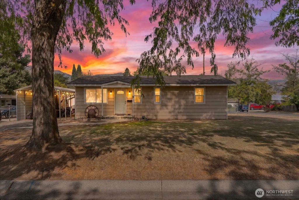 1028 Camas Street, Coulee Dam