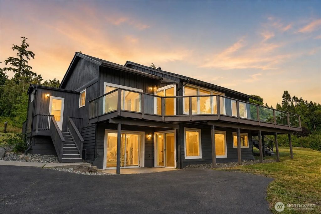 15210 Gibralter Road, Anacortes