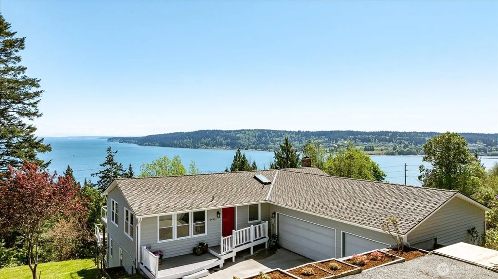 4444 Norris Lane, Oak Harbor