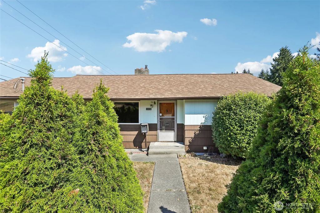 13004 Ambaum Boulevard Sw, Burien