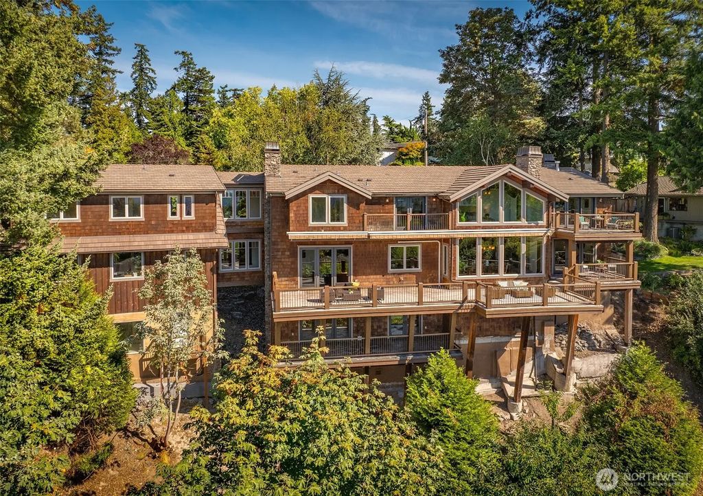 744 Loveland Avenue, Mukilteo